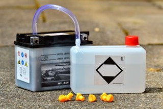 电瓶严重亏电后充不进去电，原因分析与解决方案