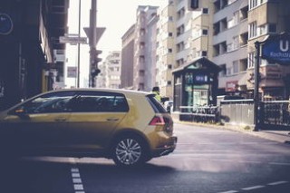 优雅与力量的结合，50万左右最适合女士驾驶的汽车推荐