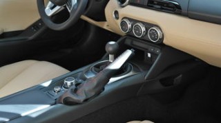 驾车旅游，选择最佳车型的终极指南