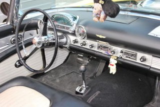 汽车嗡嗡响速度越快越响，胎噪还是其他问题？