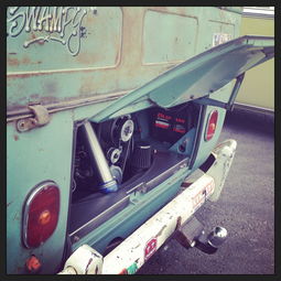 汽车加装旅行架是否违法?一文解析加装旅行架的合法性与注意事项 汽车加装旅行架是否违法?一文解析加装旅行架的合法性与注意事项